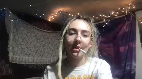 Snapshot of faexoxoxo chatting on 01/05/25, 07:49 Fae online show from 01/05/25, 07:49