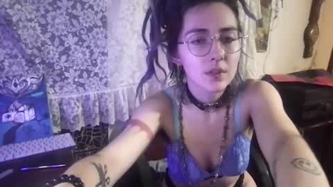 Snapshot of faexoxoxo chatting on 01/15/25, 09:45 Fae online show from 01/15/25, 09:45