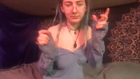 Snapshot of faexoxoxo chatting on 03/05/25, 09:48 Fae online show from 03/05/25, 09:48