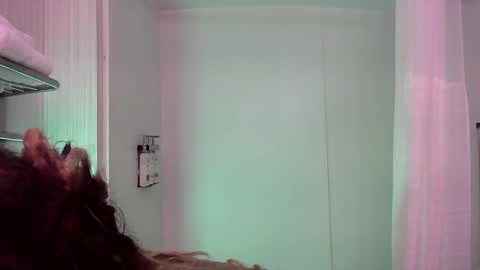 Snapshot of faexoxoxo chatting on 09/25/25, 04:16 Fae online show from 09/25/25, 04:16