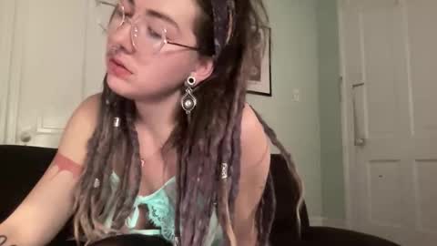 Snapshot of faexoxoxo chatting on 03/24/26, 08:19 Fae online show from 03/24/26, 08:19