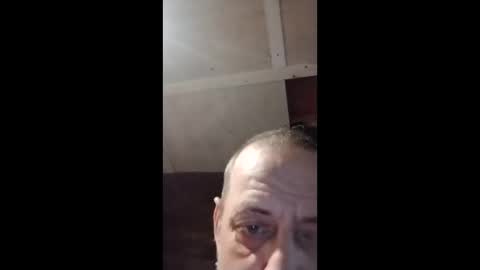 Snapshot of fahque6975 chatting on 03/24/26, 04:39 fahque6975 online show from 03/24/26, 04:39