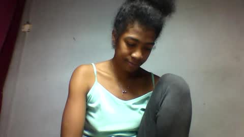 Snapshot of faiqua95 chatting on 04/29/26, 04:00 faiqua95 online show from 04/29/26, 04:00
