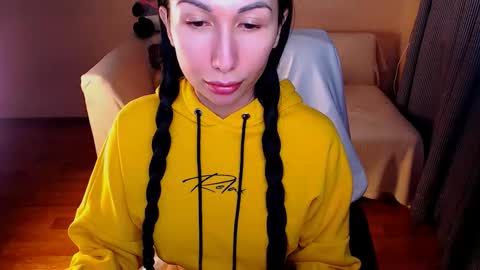 Snapshot of fairy_elli_hot chatting on 10/10/25, 02:49 Elli online show from 10/10/25, 02:49