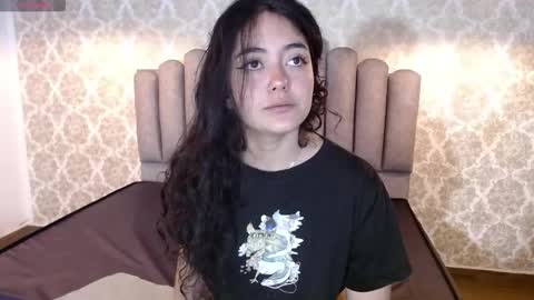 Marie online show from 09/10/25, 03:50