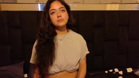 Marie online show from 11/03/25, 03:35