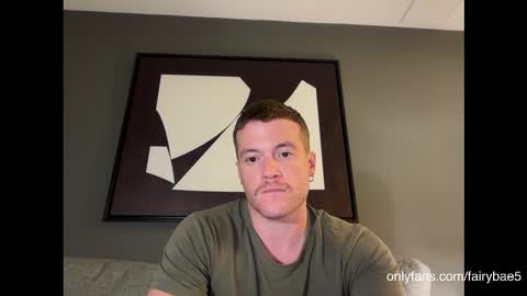 Snapshot of fairybae5 chatting on 11/18/25, 04:17 Travis online show from 11/18/25, 04:17