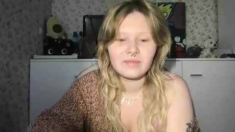 Snapshot of fairydreams_ chatting on 12/16/24, 10:08 Arisha online show from 12/16/24, 10:08