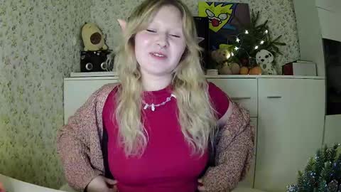 Snapshot of fairydreams_ chatting on 12/25/24, 03:38 Arisha online show from 12/25/24, 03:38