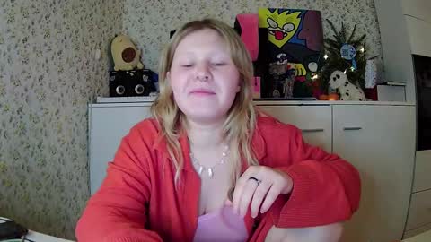 Snapshot of fairydreams_ chatting on 12/27/24, 02:01 Arisha online show from 12/27/24, 02:01