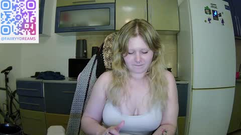 Snapshot of fairydreams_ chatting on 12/30/24, 12:32 Arisha online show from 12/30/24, 12:32