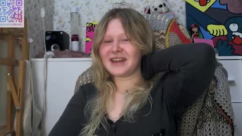 Snapshot of fairydreams_ chatting on 02/17/25, 04:26 Arisha online show from 02/17/25, 04:26