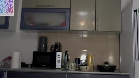 Snapshot of fairydreams_ chatting on 02/22/25, 10:42 Arisha online show from 02/22/25, 10:42