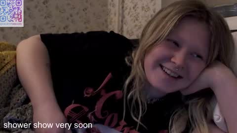 Snapshot of fairydreams_ chatting on 02/24/25, 07:41 Arisha online show from 02/24/25, 07:41