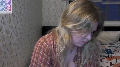 Snapshot of fairydreams_ chatting on 02/28/25, 03:48 Arisha online show from 02/28/25, 03:48