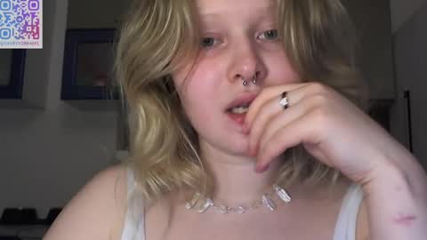 Snapshot of fairydreams_ chatting on 03/09/25, 07:05 Arisha online show from 03/09/25, 07:05