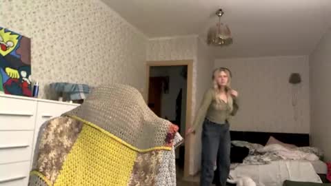 Snapshot of fairydreams_ chatting on 09/17/25, 06:20 Arisha online show from 09/17/25, 06:20