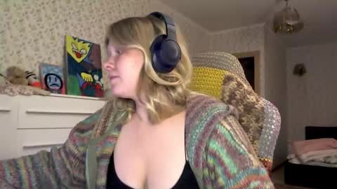 Snapshot of fairydreams_ chatting on 09/24/25, 07:50 Arisha online show from 09/24/25, 07:50