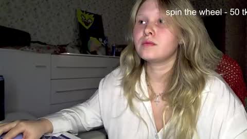 Snapshot of fairydreams_ chatting on 10/25/25, 05:30 Arisha online show from 10/25/25, 05:30