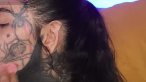 Snapshot of fairyflexxx chatting on 03/25/26, 12:27 Fairy online show from 03/25/26, 12:27