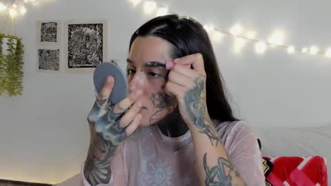 Snapshot of fairyflexxx chatting on 04/05/26, 11:24 Fairy online show from 04/05/26, 11:24