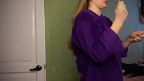 Ilona online show from 04/19/26, 08:46