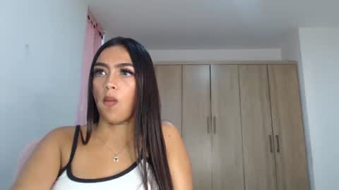 Snapshot of fairylatin chatting on 01/30/25, 11:22 fairylatin online show from 01/30/25, 11:22