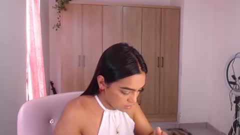 Snapshot of fairylatin chatting on 02/04/25, 06:49 fairylatin online show from 02/04/25, 06:49