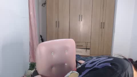 Snapshot of fairylatin chatting on 02/07/25, 10:40 fairylatin online show from 02/07/25, 10:40