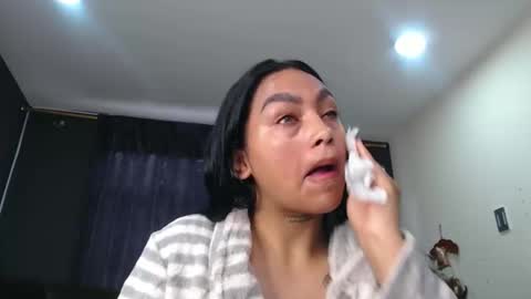 Snapshot of fairylatin chatting on 12/19/25, 12:12 fairylatin online show from 12/19/25, 12:12