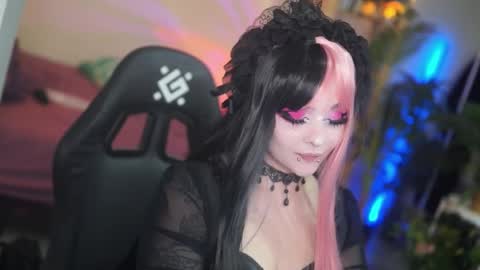 faith_chan online show from 09/26/25, 04:16