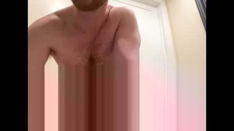 Snapshot of faizerback chatting on 04/08/26, 11:32 so horny make me cum online show from 04/08/26, 11:32