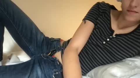 Snapshot of fakenshitsis chatting on 11/20/25, 05:45 Haydee online show from 11/20/25, 05:45