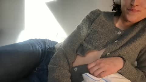 Snapshot of fakenshitsis chatting on 12/20/25, 07:32 Haydee online show from 12/20/25, 07:32