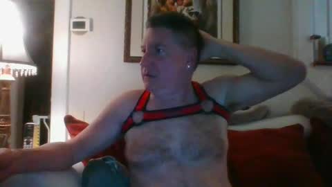 Snapshot of falconbator8 chatting on 02/05/25, 02:40 falconbator8 online show from 02/05/25, 02:40