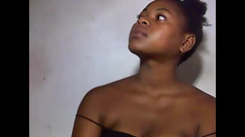 falielyse online show from 09/14/25, 12:37