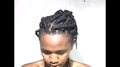 falielyse online show from 09/17/25, 05:20