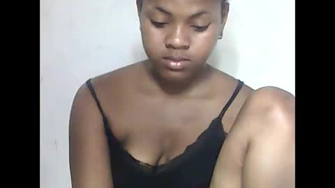 falielyse online show from 09/18/25, 11:29