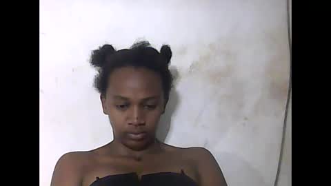 falielyse online show from 10/23/25, 08:51