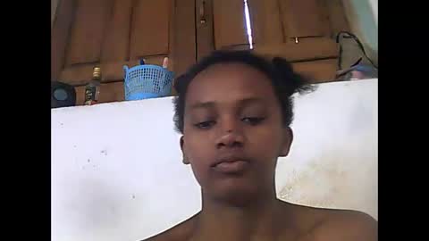 falielyse online show from 10/25/25, 10:45