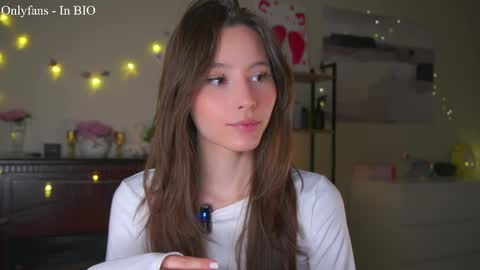 Snapshot of falinecrosthwaite chatting on 04/02/26, 07:22 Kaori online show from 04/02/26, 07:22