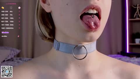 Snapshot of falinegelling chatting on 01/31/25, 08:54 Emilia online show from 01/31/25, 08:54