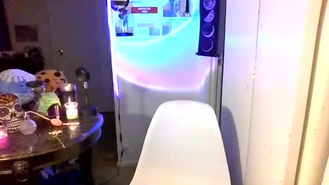 fallen_jezabel online show from 10/22/25, 09:09