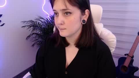 Snapshot of fallenag__ chatting on 11/23/25, 02:00 OF fallenag 1 online show from 11/23/25, 02:00