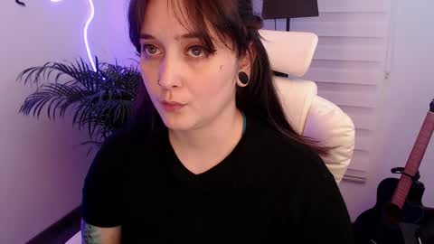 Snapshot of fallenag__ chatting on 04/06/26, 01:25 OF fallenag 1 online show from 04/06/26, 01:25