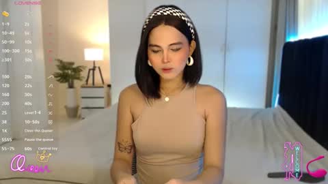 Snapshot of fallfromabove chatting on 12/16/25, 11:32 Belly Conklin online show from 12/16/25, 11:32