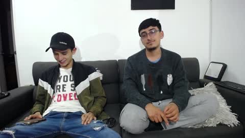 Snapshot of fallgays chatting on 12/30/24, 12:43 FallGays online show from 12/30/24, 12:43