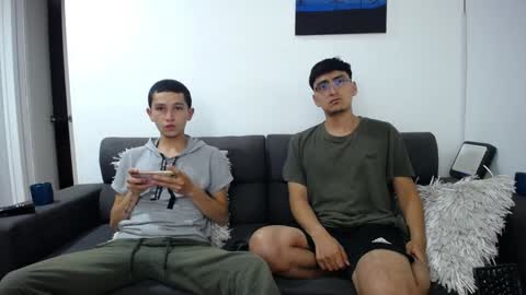 Snapshot of fallgays chatting on 01/22/25, 12:38 FallGays online show from 01/22/25, 12:38