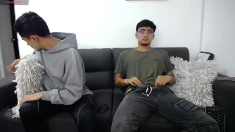 Snapshot of fallgays chatting on 02/26/25, 12:05 FallGays online show from 02/26/25, 12:05