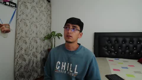 Snapshot of fallgays chatting on 09/24/25, 11:52 FallGays online show from 09/24/25, 11:52